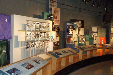 Pro Football Hall of Fame 40.JPG